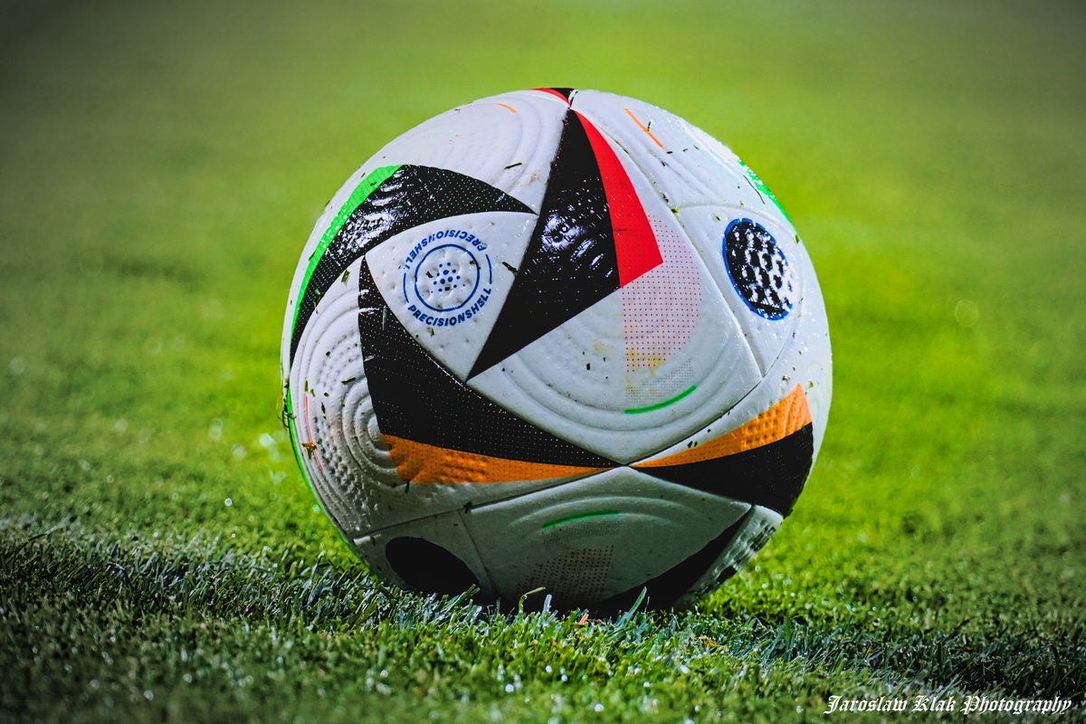 Ekstraklasa 2025: nominowani ogłoszeni. W kapitule znalazł się reprezentant Na Wylot - Kamil Głębocki!