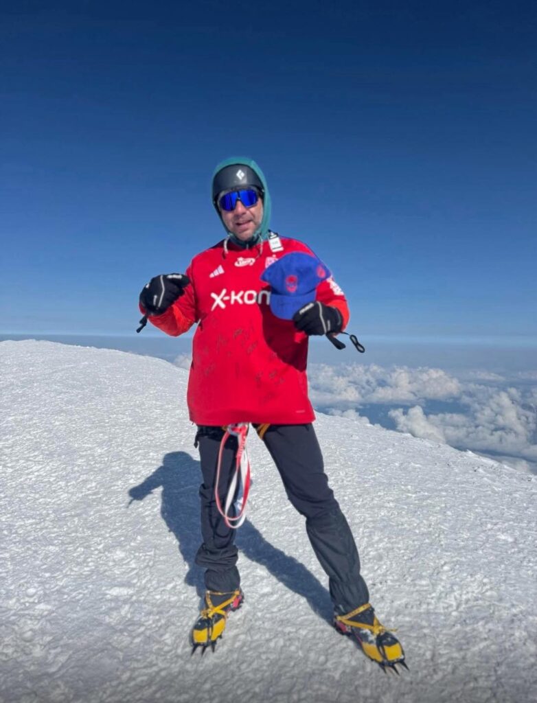 Szczytny cel osiągnięty! Zdobyli Mont Blanc w walce o życie Maksia Mazurka