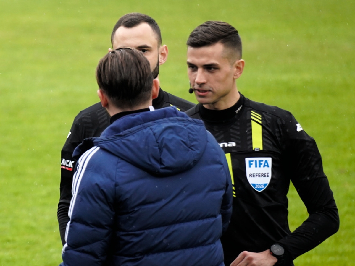 Łukasz Kuźma, sędziowie